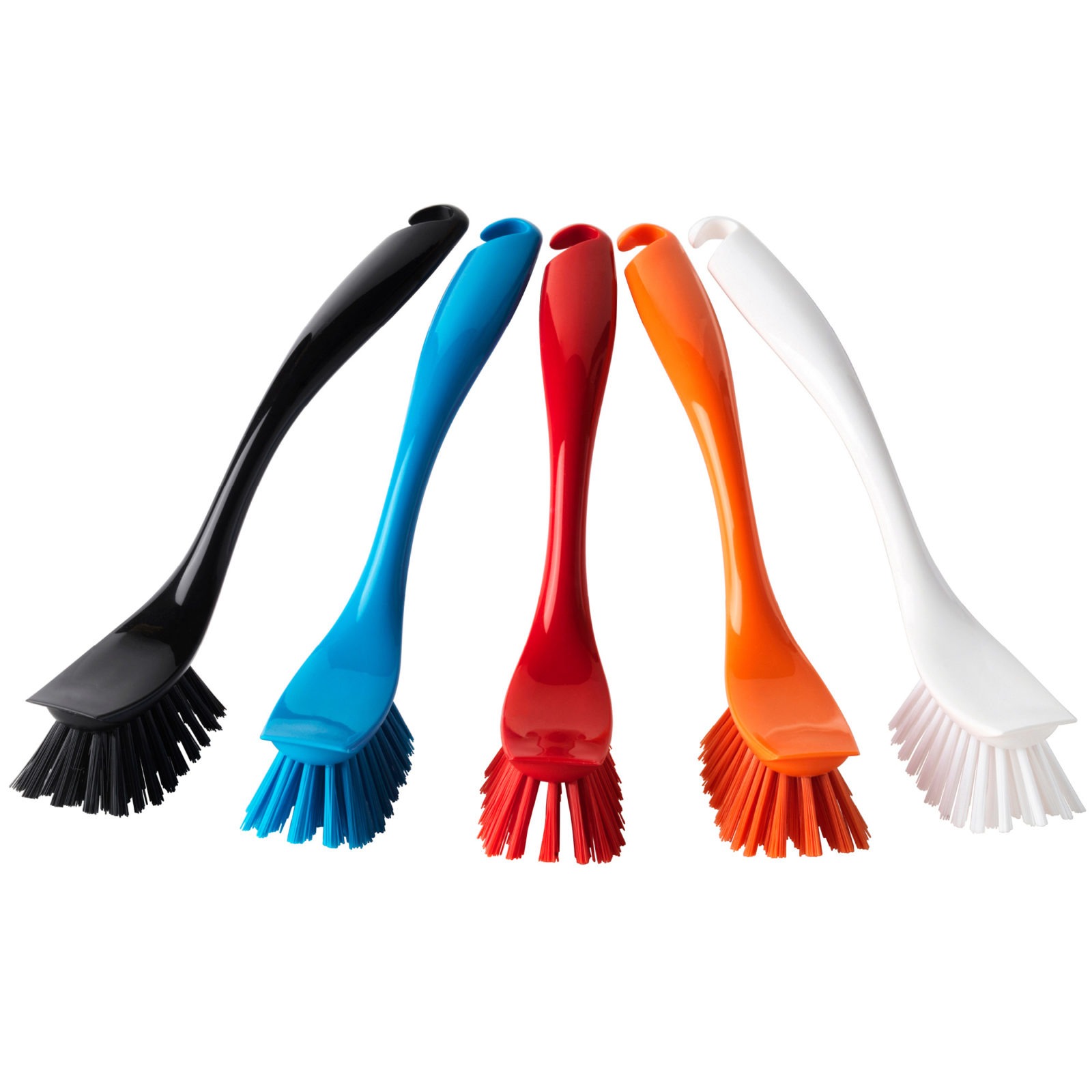 Cinco cepillos limpiavajillas en distintos colores: negro, azul, rojo, naranja y blanco.