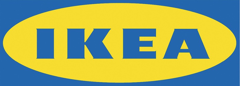 IKEA skrivet med blå versaler på gul oval mot blå bakgrund.