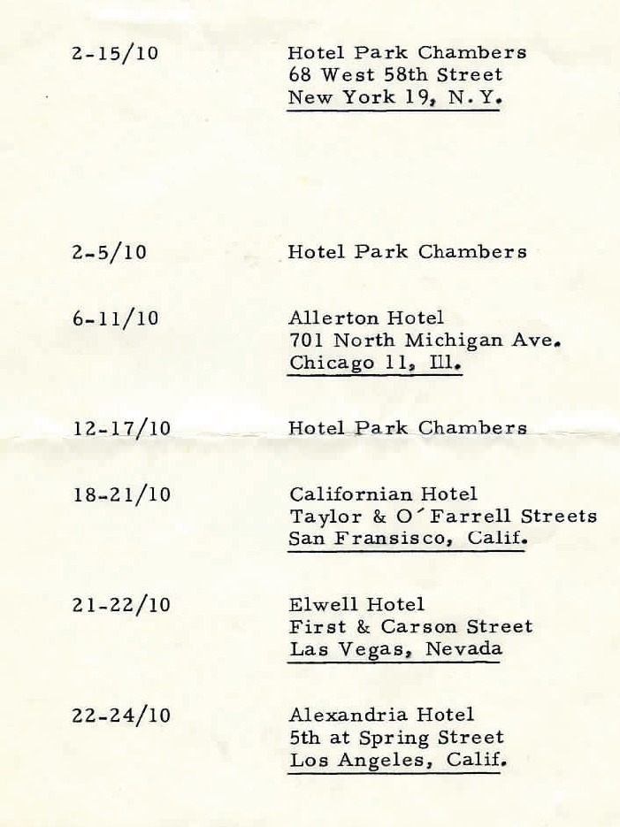 Maskinskriven lista över hotellbokningar i olika amerikanska städer.
